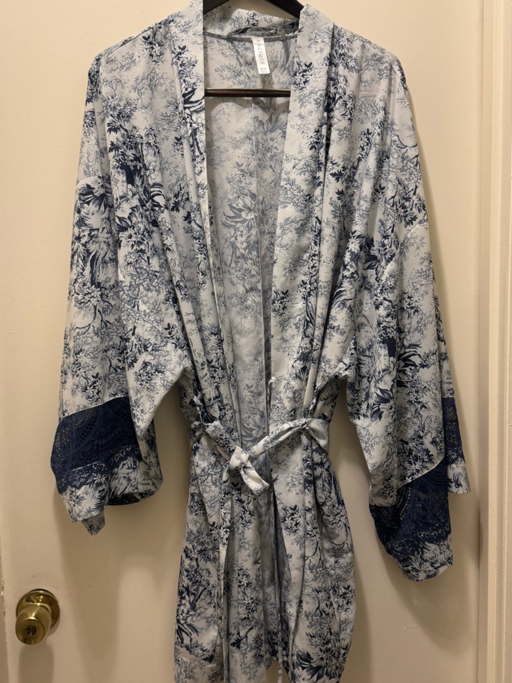 Cacique Blue and White Floral Silky Kimono Robe With Lace